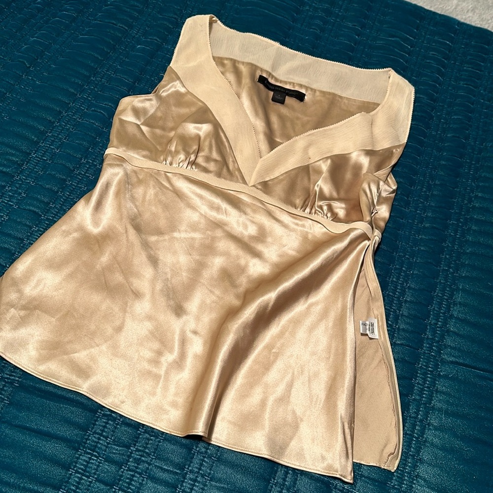 Express Design Studio V-neck camisole like top. Gold, Size Small